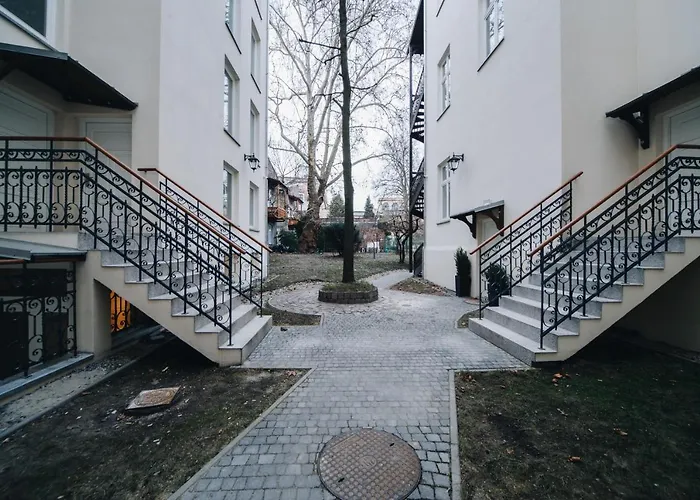 M1 Main Square Studio